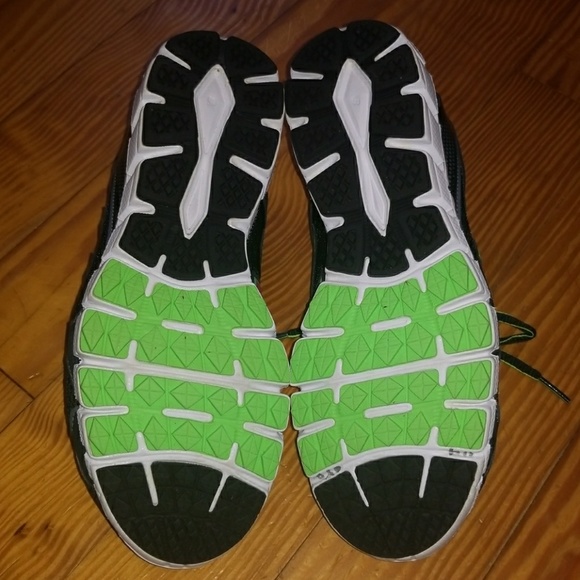 New Balance Running Sneakers - Picture 4 of 6